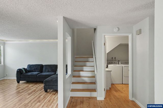 3407 Covington St NE, Salem, OR 97305