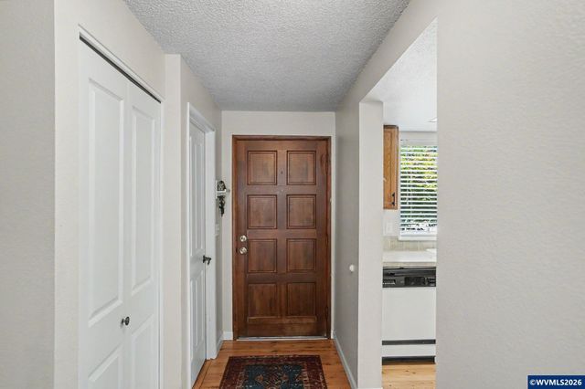 3407 Covington St NE, Salem, OR 97305