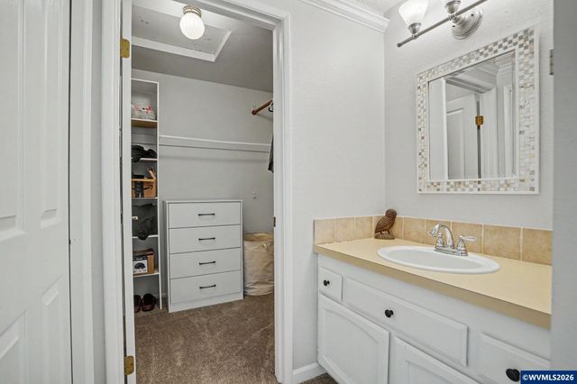 3407 Covington St NE, Salem, OR 97305