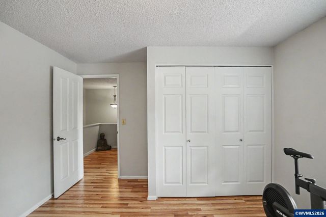 3407 Covington St NE, Salem, OR 97305