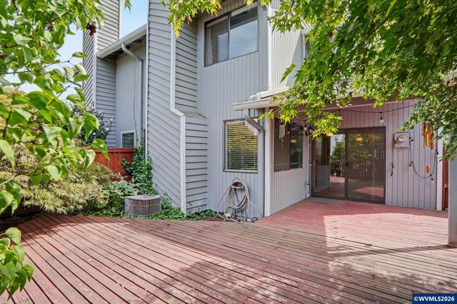 3407 Covington St NE, Salem, OR 97305