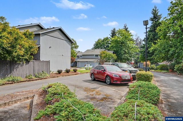3407 Covington St NE, Salem, OR 97305