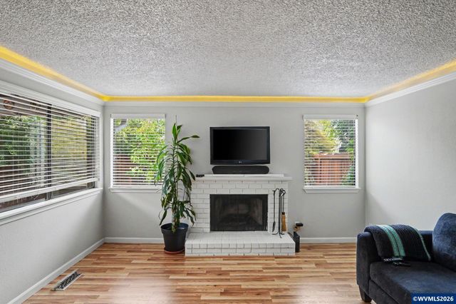 3407 Covington St NE, Salem, OR 97305