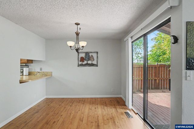3407 Covington St NE, Salem, OR 97305