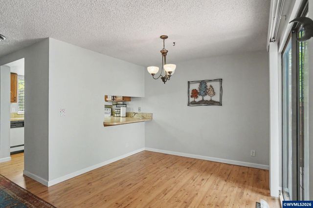 3407 Covington St NE, Salem, OR 97305