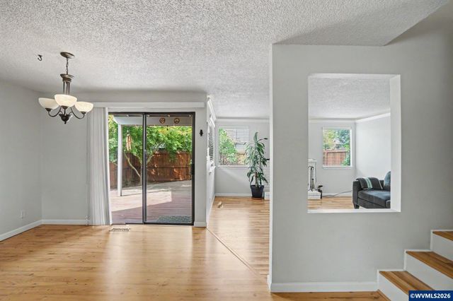 3407 Covington St NE, Salem, OR 97305