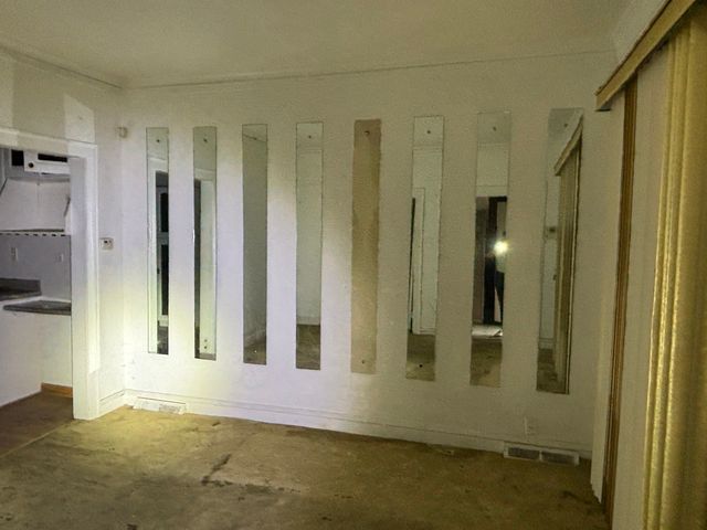 7843 S Langley Avenue, Chicago, IL 60619