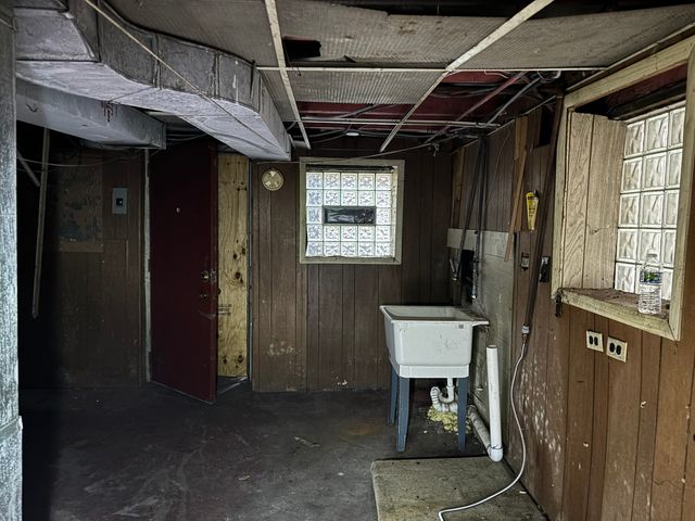 7843 S Langley Avenue, Chicago, IL 60619