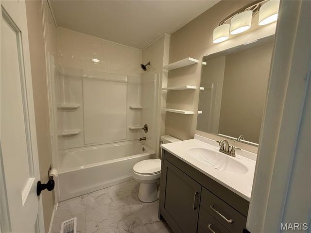 1927 Owens Avenue, Hannibal, MO 63401