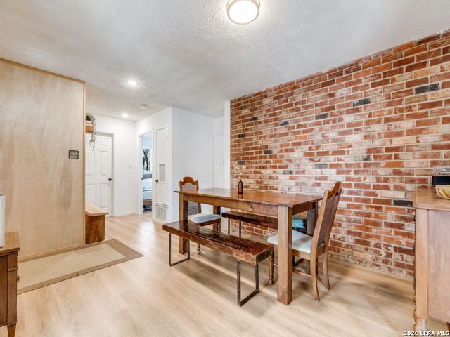 6002 Forest Bend, San Antonio, TX 78240