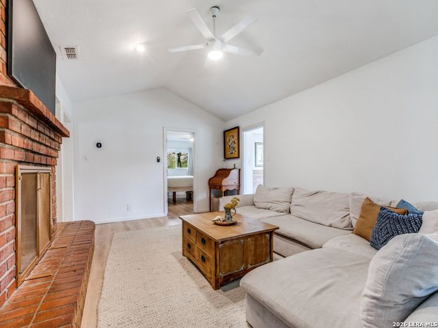 6002 Forest Bend, San Antonio, TX 78240