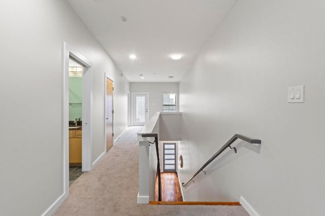 503 Swanee DR 19, Austin, TX 78752