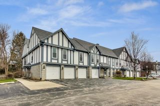 747 GARFIELD Avenue C, Libertyville, IL 60048