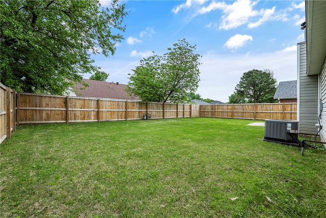 1103 Ryan Street, Bentonville, AR 72712