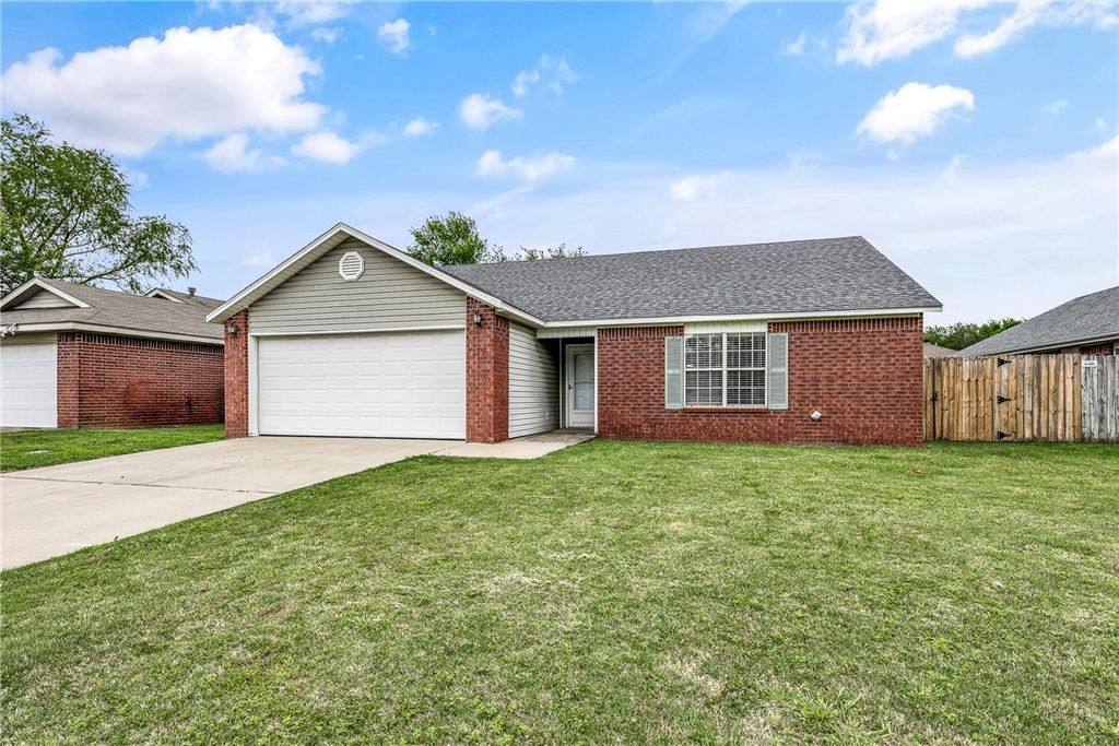 1103 Ryan Street, Bentonville, AR 72712