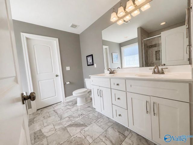 312 Dominion Drive SE, Hartselle, AL 35640