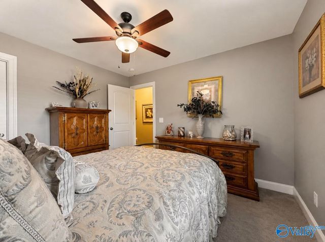 312 Dominion Drive SE, Hartselle, AL 35640