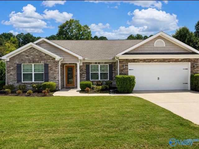 312 Dominion Drive SE, Hartselle, AL 35640