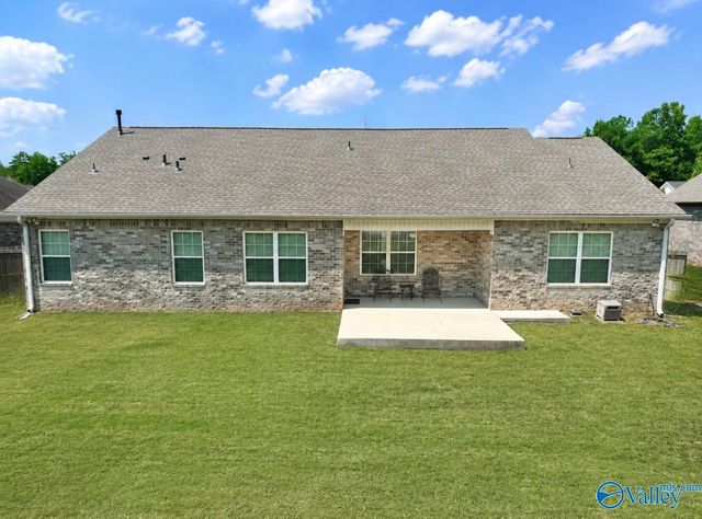 312 Dominion Drive SE, Hartselle, AL 35640