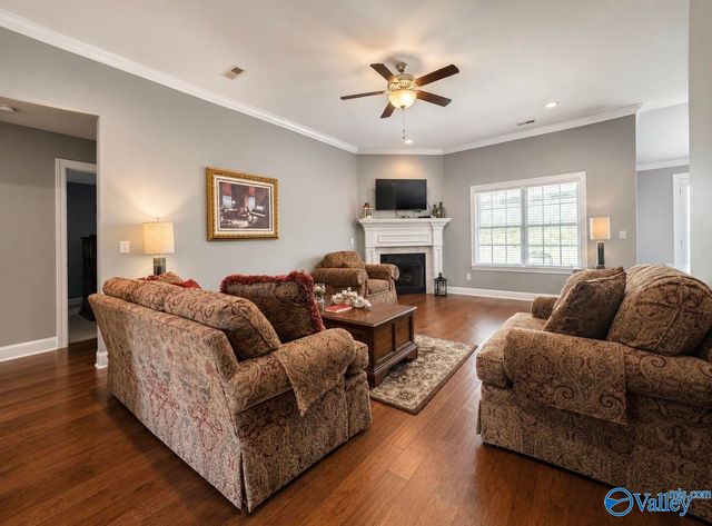 312 Dominion Drive SE, Hartselle, AL 35640