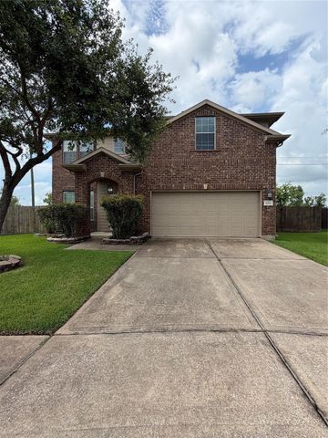7034 Sun Creek Drive, Hitchcock, TX 77563