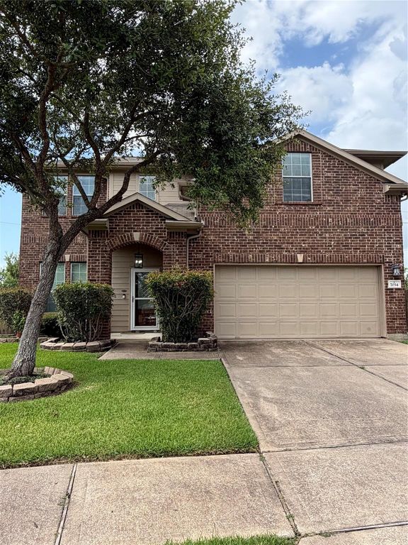 7034 Sun Creek Drive, Hitchcock, TX 77563