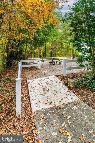 6 FINCHLEY CT, Southampton, NJ 08088