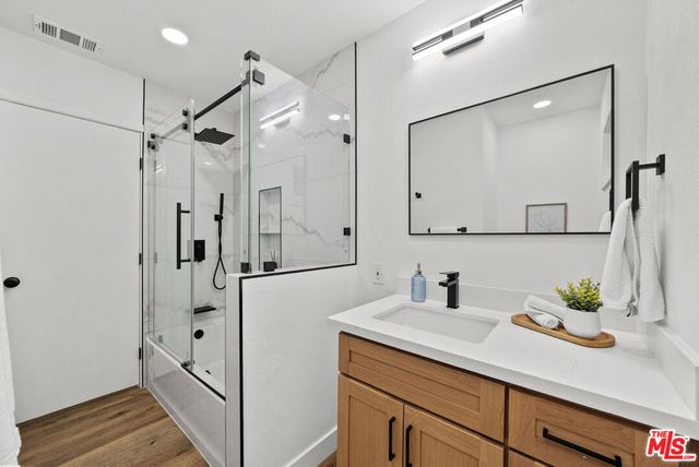 15358 Gault Street, Van Nuys, CA 91406