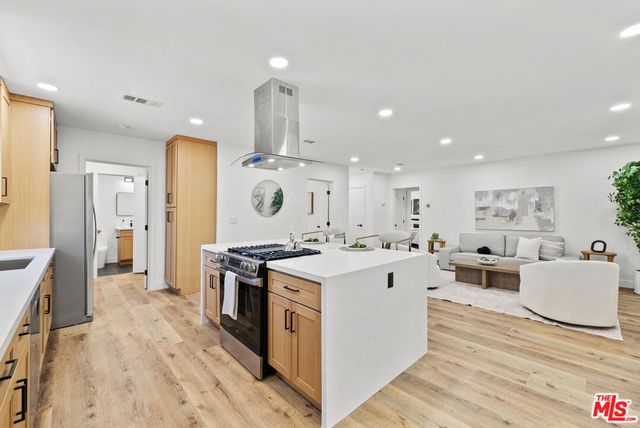15358 Gault Street, Van Nuys, CA 91406