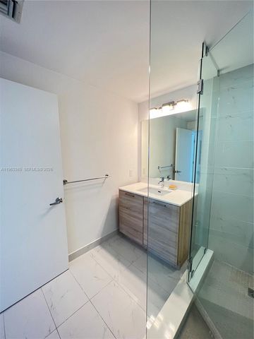 16385 Biscayne Boulevard 607, North Miami Beach, FL 33160