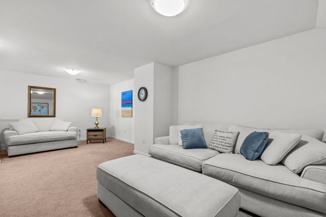 7 White Trellis, Plymouth, MA 02360