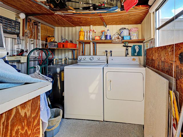 137 N FIJI CIRCLE, Englewood, FL 34223