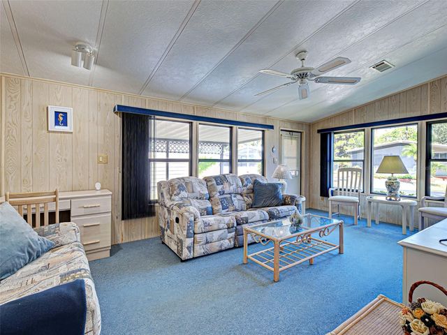 137 N FIJI CIRCLE, Englewood, FL 34223