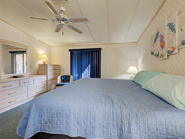 137 N FIJI CIRCLE, Englewood, FL 34223