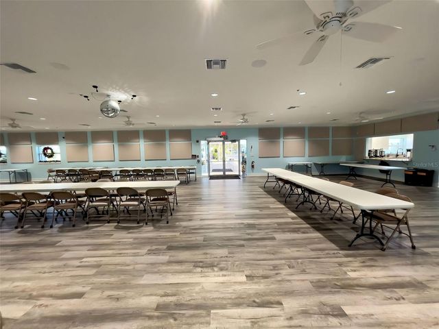 137 N FIJI CIRCLE, Englewood, FL 34223