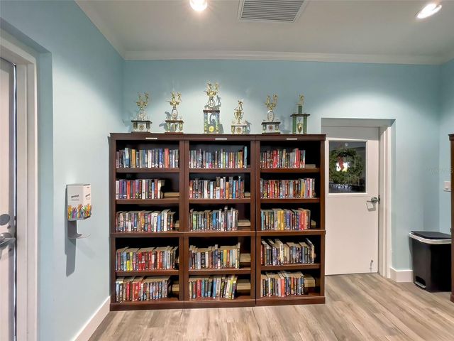 137 N FIJI CIRCLE, Englewood, FL 34223