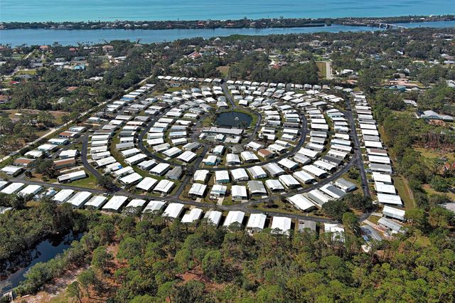 137 N FIJI CIRCLE, Englewood, FL 34223