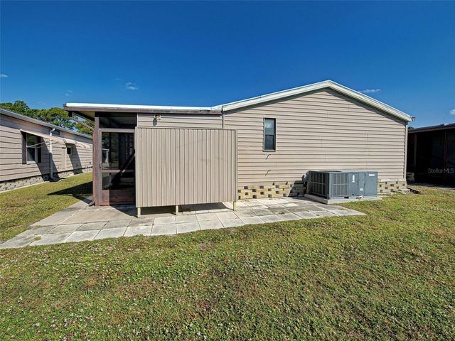 137 N FIJI CIRCLE, Englewood, FL 34223