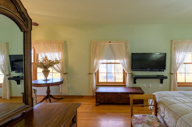 9301 E Division Road, Mill Creek, IN 46365