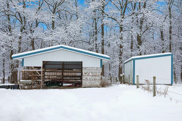 9301 E Division Road, Mill Creek, IN 46365