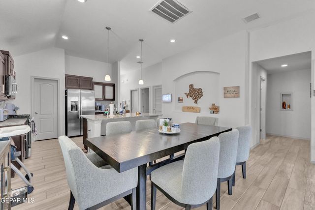 13757 Lago Vista Avenue, Horizon City, TX 79928