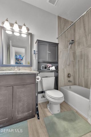 13757 Lago Vista Avenue, Horizon City, TX 79928