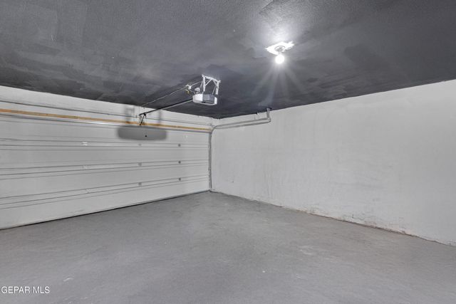 13757 Lago Vista Avenue, Horizon City, TX 79928