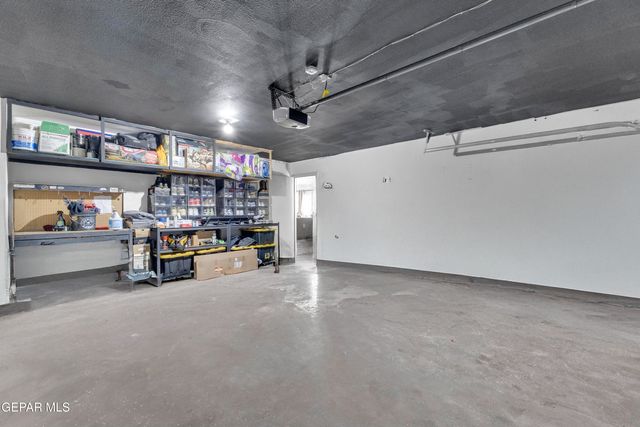 13757 Lago Vista Avenue, Horizon City, TX 79928