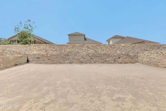 13757 Lago Vista Avenue, Horizon City, TX 79928