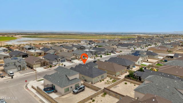 13757 Lago Vista Avenue, Horizon City, TX 79928