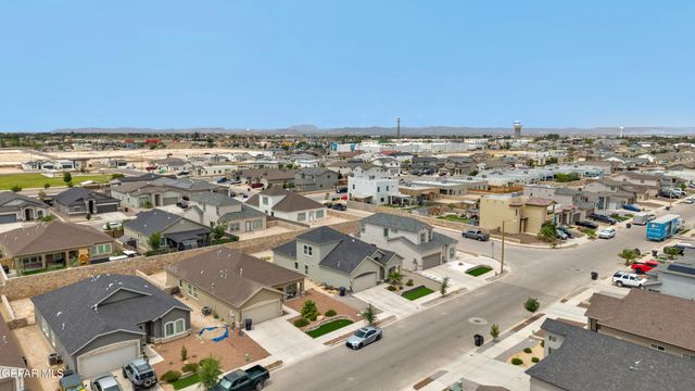 13757 Lago Vista Avenue, Horizon City, TX 79928