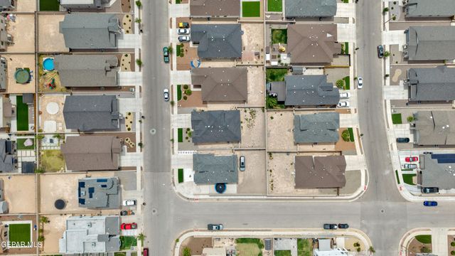 13757 Lago Vista Avenue, Horizon City, TX 79928