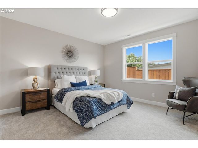 2207 Nw 69TH St, Vancouver, WA 98665