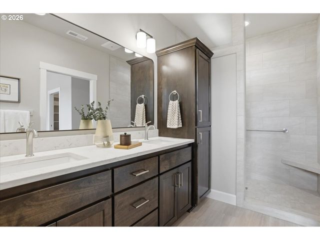 2207 Nw 69TH St, Vancouver, WA 98665
